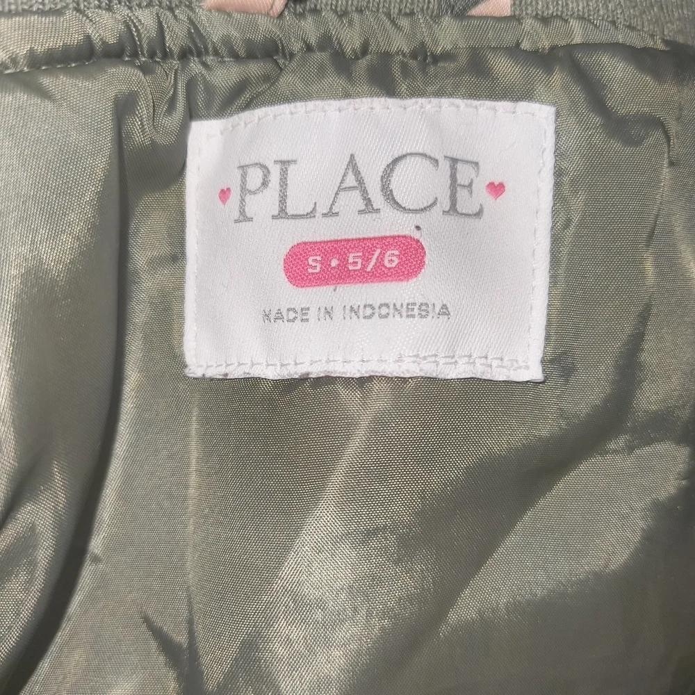 Place Camouflage Kids Jacket - Green and Pink 107